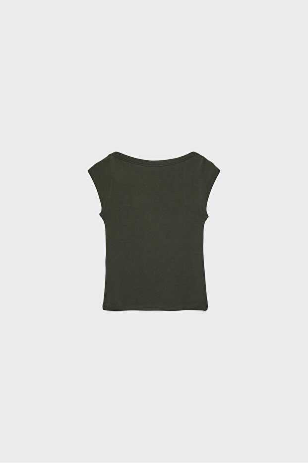 Basic geniş yaka tişört - 6