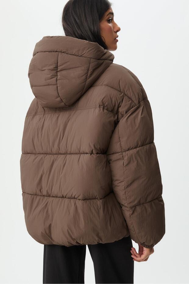 Kapüşonlu Dolgulu Mont - 4