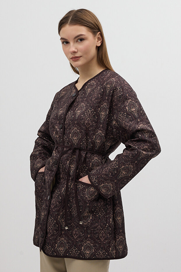 3496 سترة مبطنة بنمط عرقي باللون البني - 2