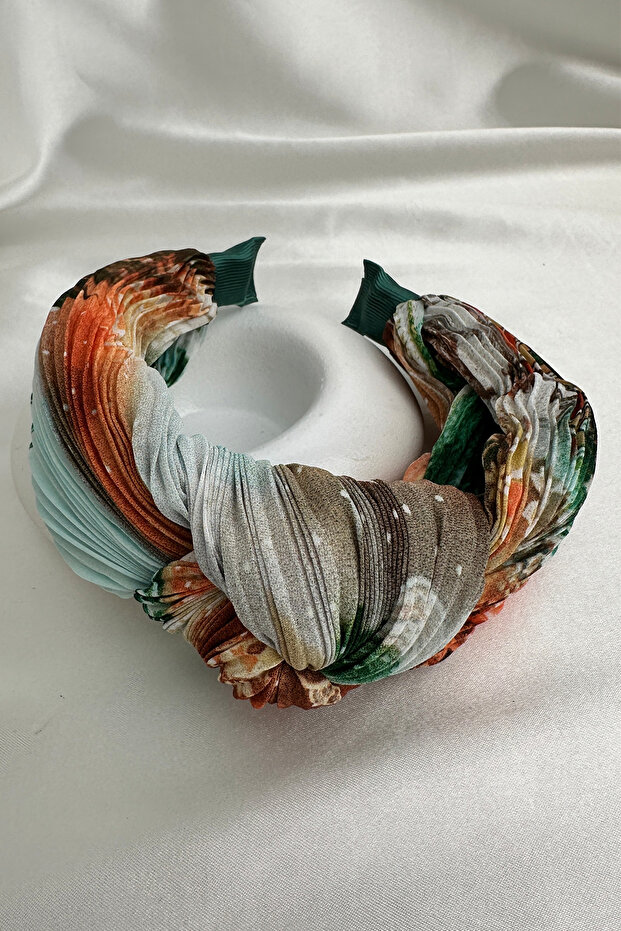 تاج مطوي ملون بنمط الزهور - 1