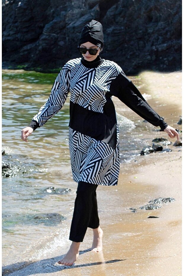 Patterned Black Full Covered Hijab Swimsuit M2011S