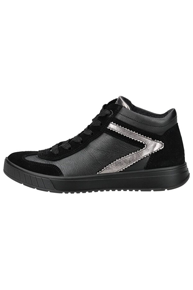 Sneaker - 2