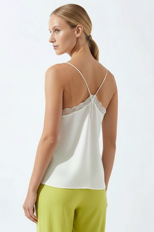 Askılı ve Dantelli Viskon Bluz Modeli - 3