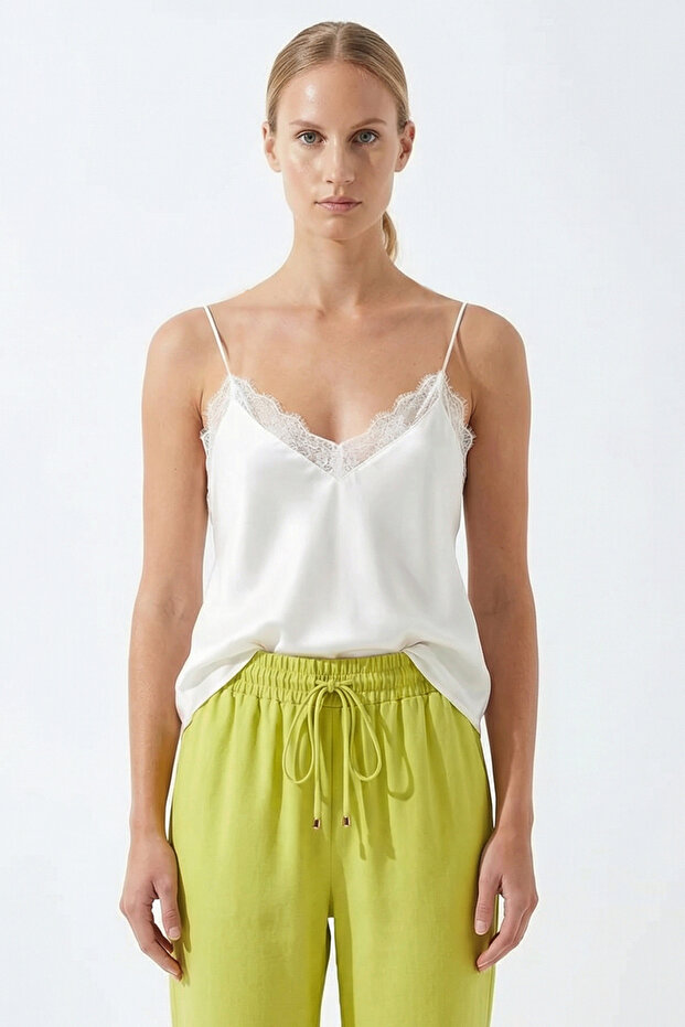 Askılı ve Dantelli Viskon Bluz Modeli - 4