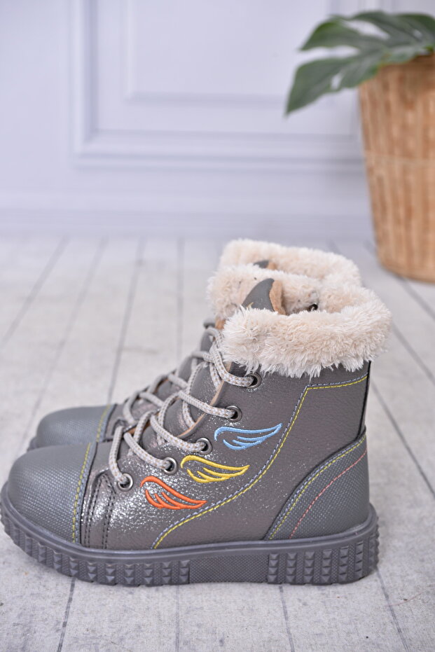 Kürklü Çocuk Botu - 6