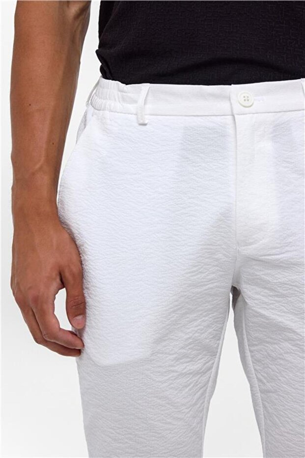 Beyaz Slim Armürlü Jogger Pantolon - 4