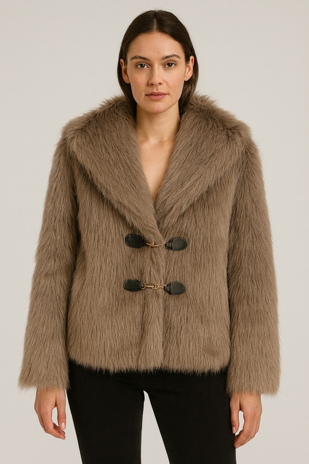 Women's Soft Textured Lined Short Faux Fur Coat