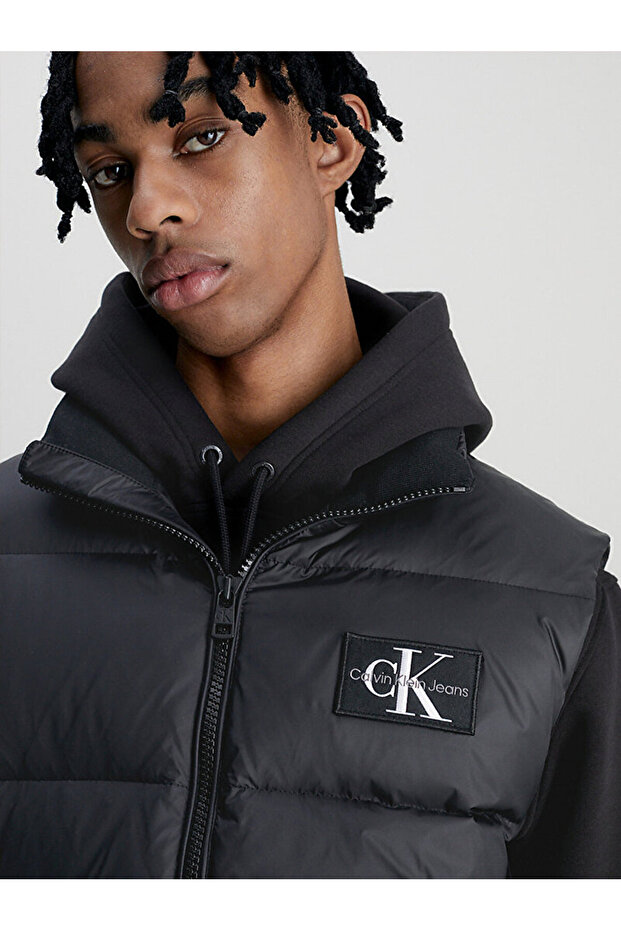 ESSENTIALS DOWN VEST - 3