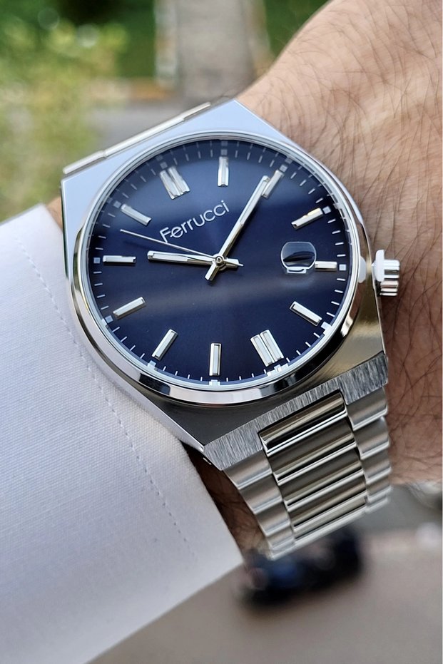 Men's Wristwatch with Navy Blue Dial Silver Color Band Calendar Fciste223