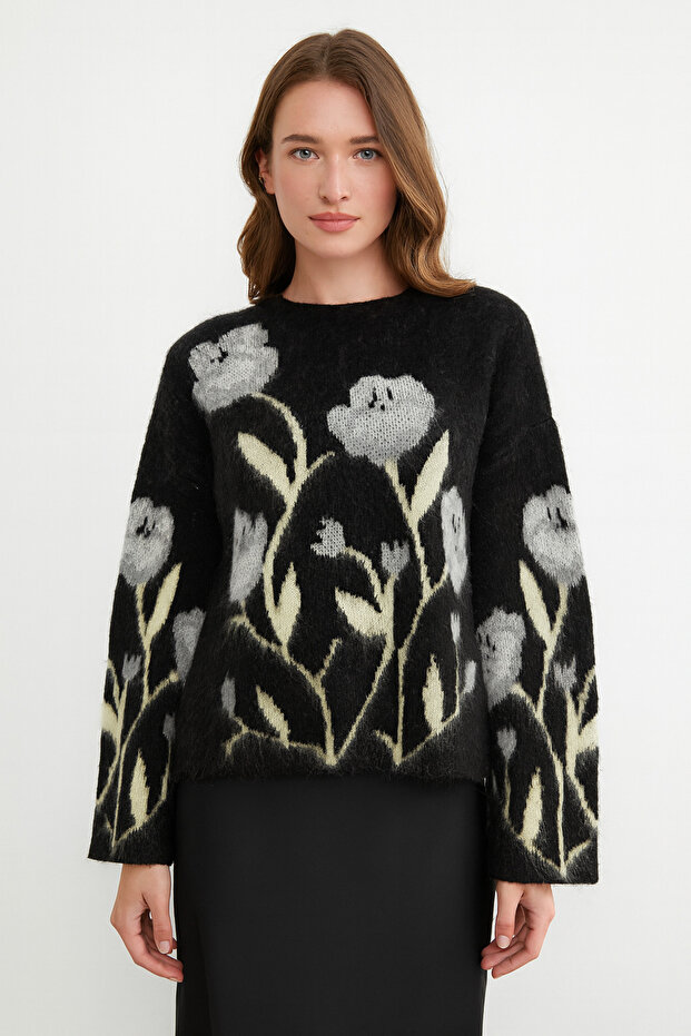 Women's Crew Neck Floral Patterned Fleece-Lined Oversized Knitwear Sweater
