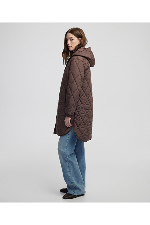 Kapüşonlu kapitone mont - 4