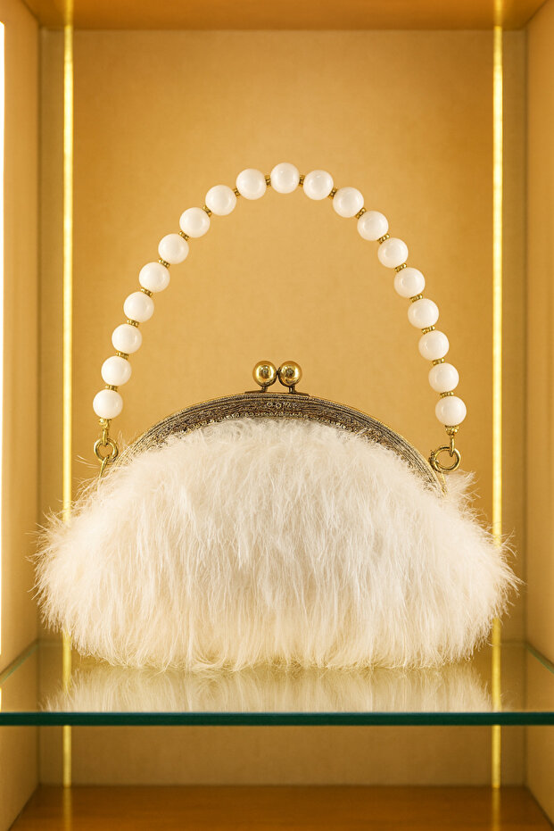 Beyaz Kürklü Şık Çanta - 3