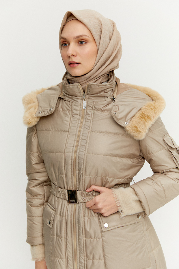 Seyyar Kapüşonlu Kapitone Kaban - 4