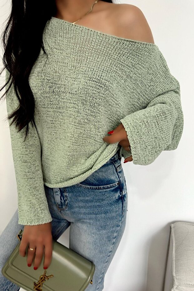 Boat Neck Loose Knit Blouse