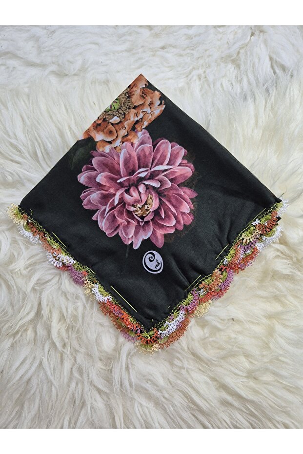Reyhan Zarif Handcrafted Needlework Embroidery Writing/Needlework/Yemeni/Handcrafted Tulle, Mevlit Cover