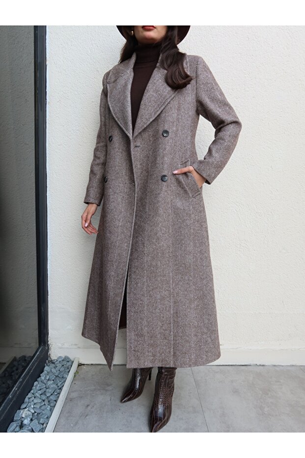 معطف طويل بأزرار بنمط عظم السمك - 3