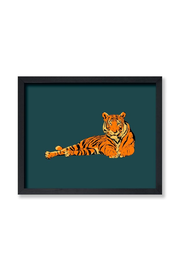 ALAYRA Poster Master Lying Tiger Poster - Retro Tiger Portrait Print - Tiger Art - Groovy Art - Funky Art - Jungle Art - Modern Art - Minimal Art - Kid's Room or Living Room Decor40X30 CM