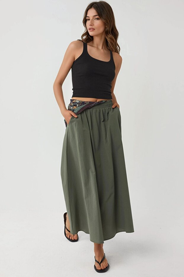 BUSEM Vücuda Oturan U Yakalı Örme Askılı Bluz - 4