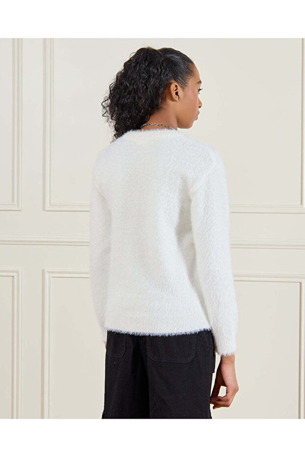 كنزة صوفية بيضاء من الفرو للبنات الكبيرات - 3