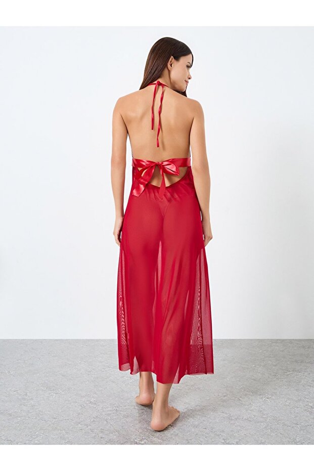 فستان كامي من قماش شبكي متين، مطرز بالدانتيل، مزود بحزام وحافة مشقوقة - 4