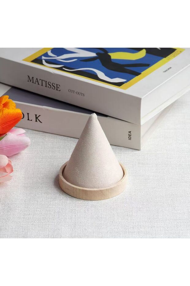 1Pcs Beige Wood Cone Bracelet Display Stand Bracelet Ring Necklace Storage Rack Creative Jewelry Dis