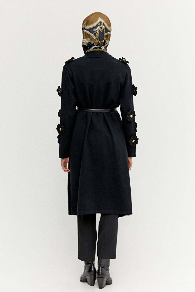 Çiçek Aplikeli Triko Hırka - 6