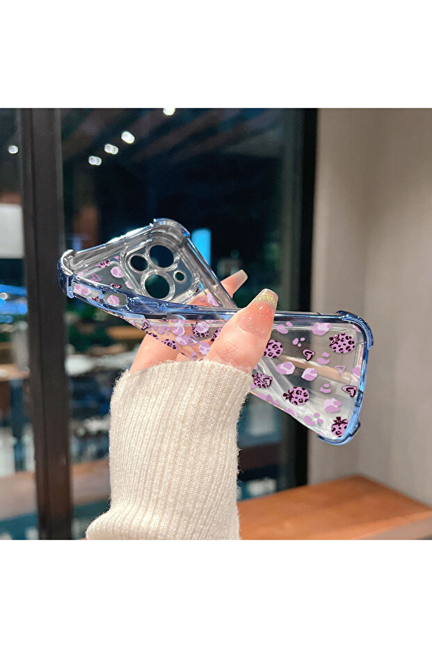 حافظة حماية من السيليكون الشفاف المتوافقة مع هاتف iPhone 15 Plus بأنماط الفراولة - 7