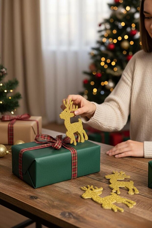 Christmas Ornament Deer Themed 6 Pieces of Ornaments