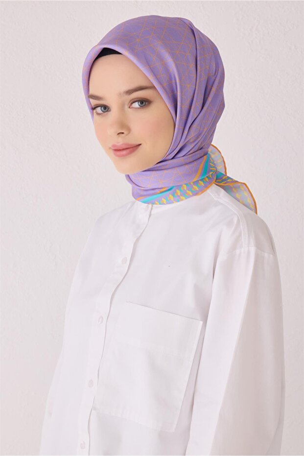 وشاح حريري بنمط هندسي 4053D (تويل)-54