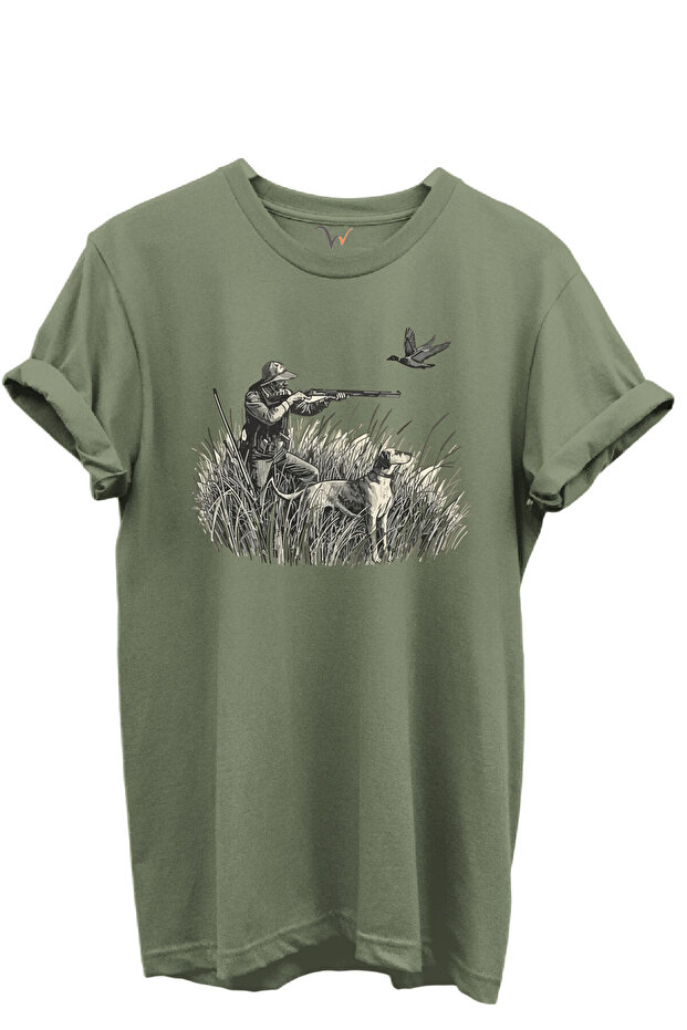 Outdoor Hunting Hunter, Dog and Bird Patterned 100% Cotton Regular Fit Crew Neck Unisex T-Shirt