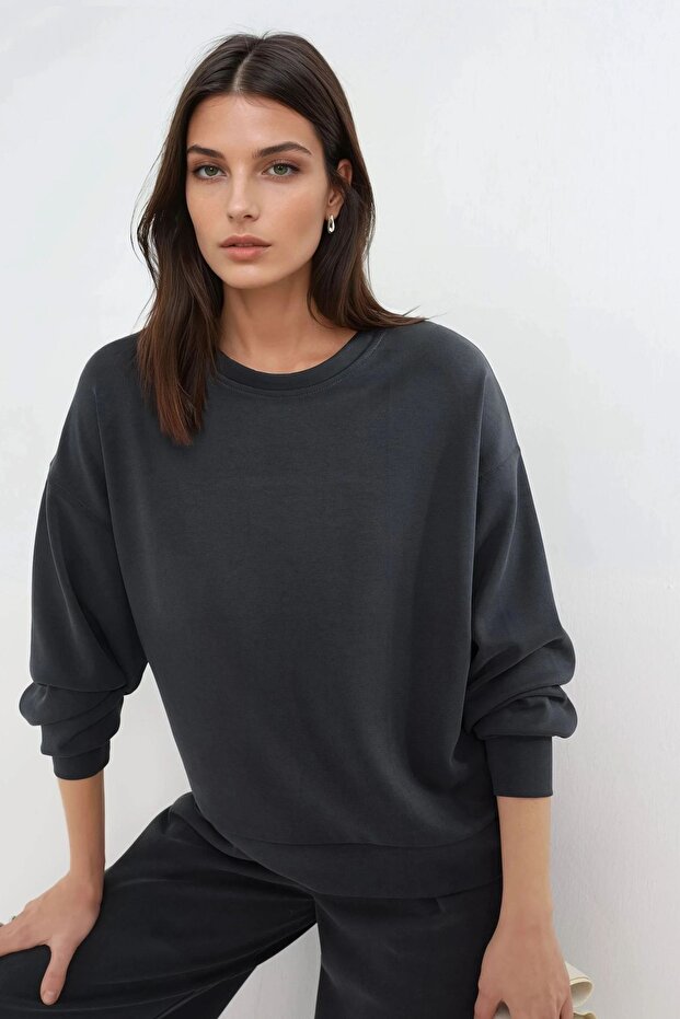 BUSEM Rahat Kesim Bisiklet Yaka Modal Sweatshirt - 1