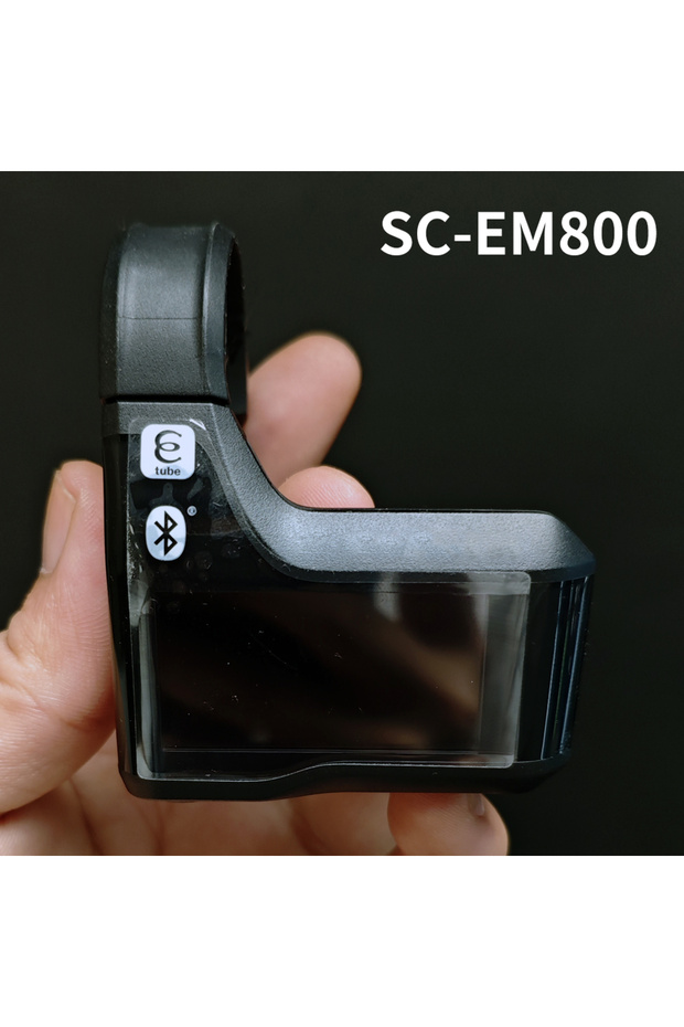 كمبيوتر دراجة هوائية أسود اللون من نوع Shimano Steps SC-EM800 مزود بشاشة عرض - عداد المسافة/السرعة/المسافة الإجمالية