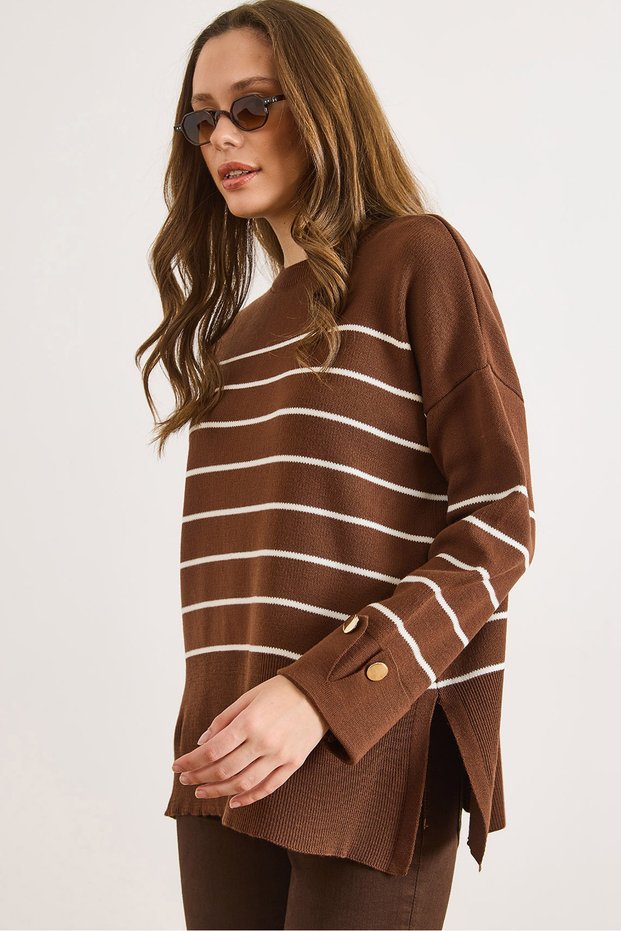 Women's Brown Cuffed Sleeves Striped Slit Knitwear Sweater Kzk-19001111