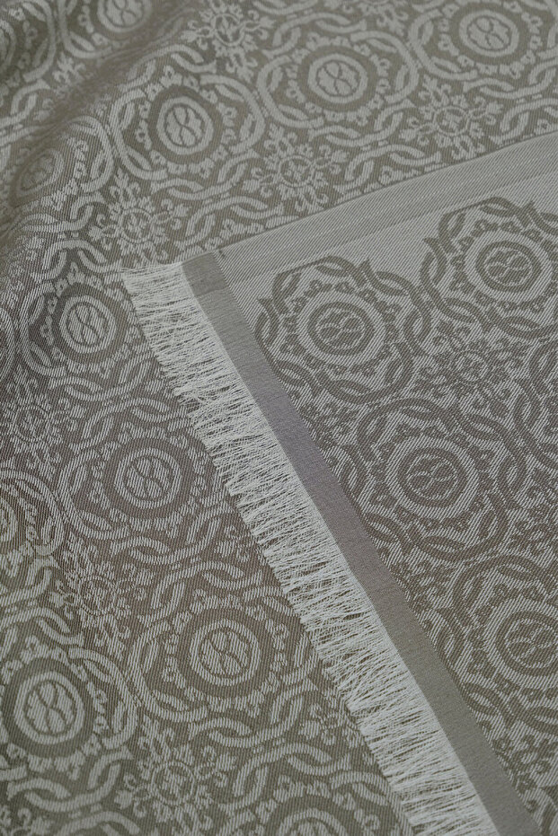 شال حريري جاكار بنمط حلقات رمادية - 3