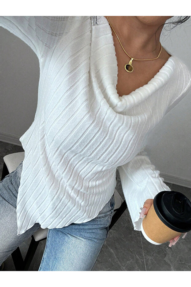 Women Solid V Neck Fitted Wrap Top