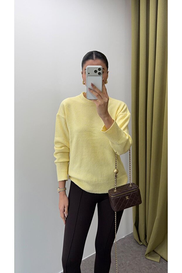 Sim Yarned Yellow Sweater