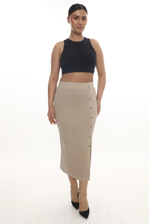 Women's Latte Seasonal Buttoned Slit Skirt