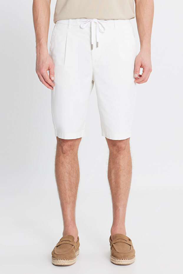 Men's White Cotton Slim Fit Slim Fit Tie Waist Side Pocket Stretch Shorts