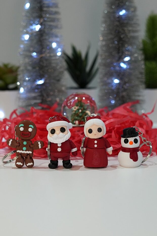 Christmas Gift Keychain Set of 4 (Santa Claus - Christmas Mom - Snowman - Cookie)