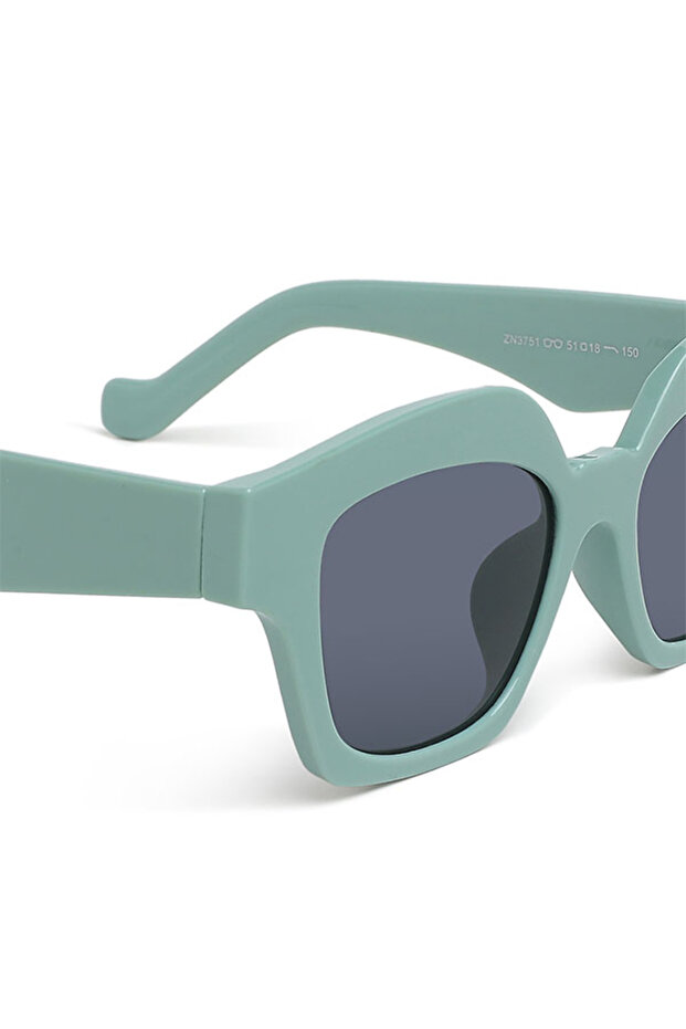 Women Tinted UV-Protected Square Sunglasses In Peppermint Green