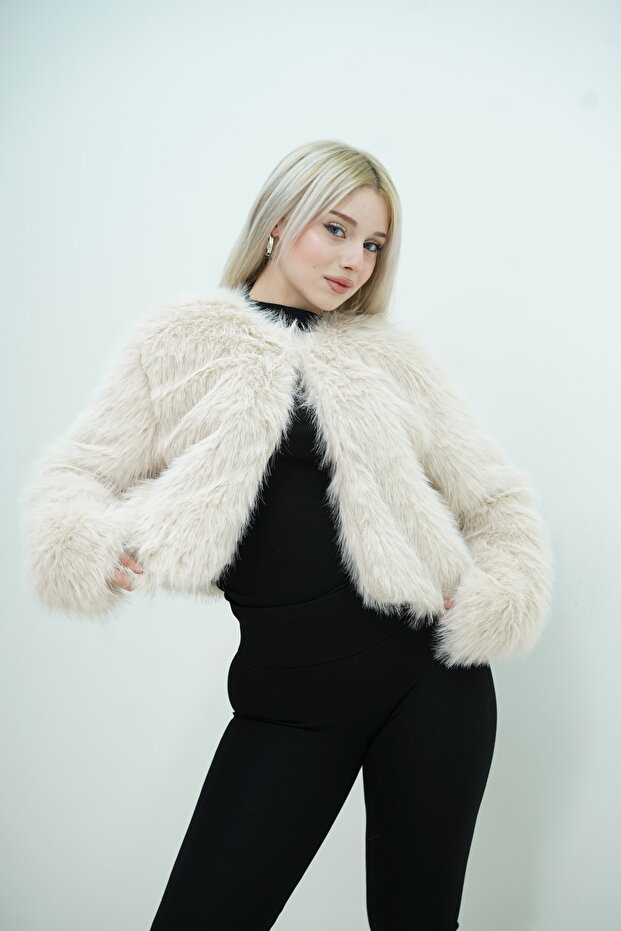 ÖNÜ KOPÇELİ KÜRK - 5