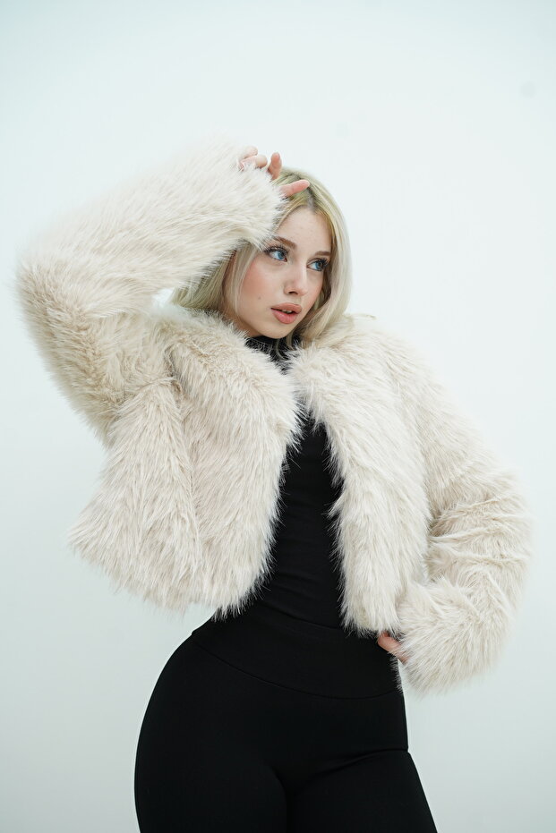 ÖNÜ KOPÇELİ KÜRK - 2