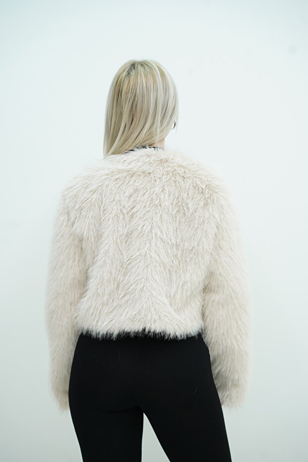 ÖNÜ KOPÇELİ KÜRK - 3