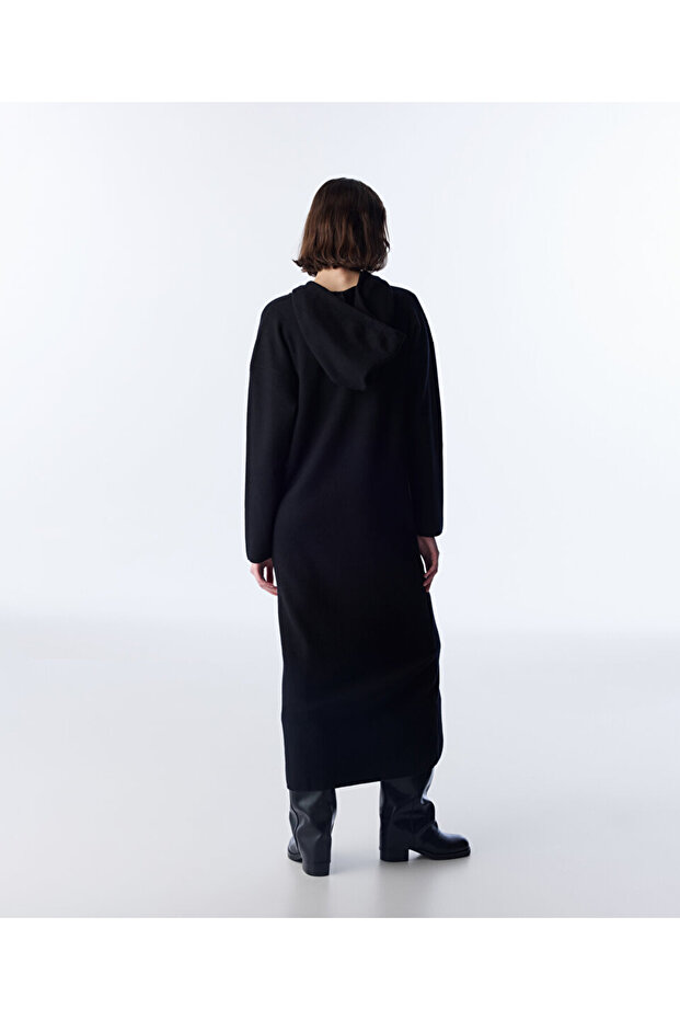 KAPÜŞONLU ELBİSE - 6