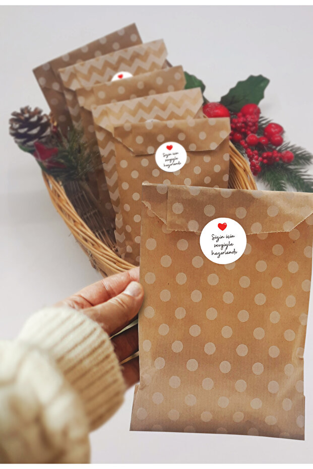 Bimotif 20li Puantiye Desenli Kese Kağıdı, Hediye Paketi (11x20 cm ) ve 35 adet Sticker