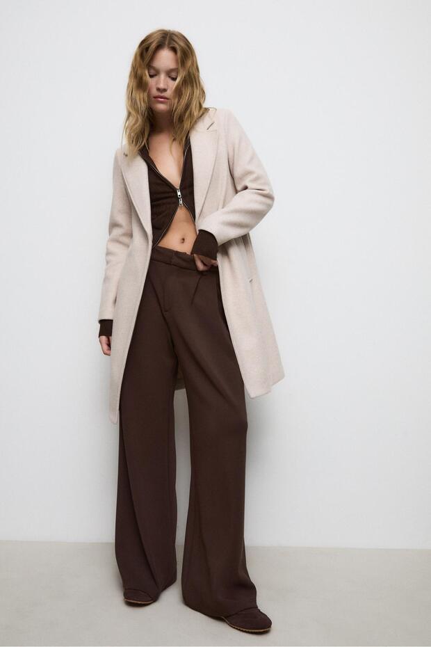 معطف ناعم الملمس بزر واحد - 1