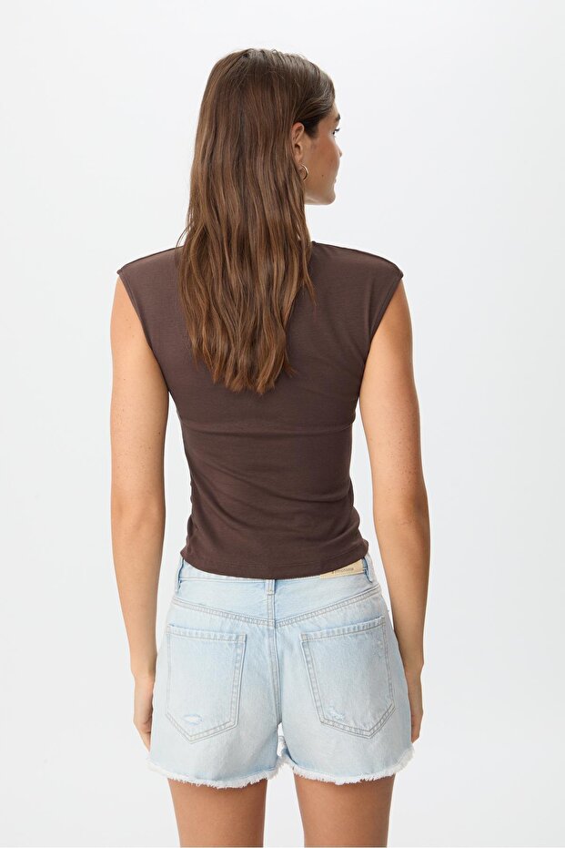 Büzgülü basic fitted t-shirt - 4