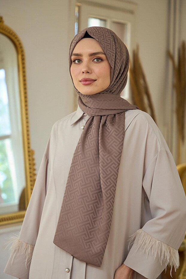 مجموعة Summer Sparkle Collection شال جاكار حريري من فرو المنك 9017-25