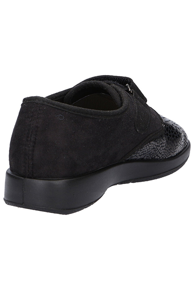 House shoe - 4