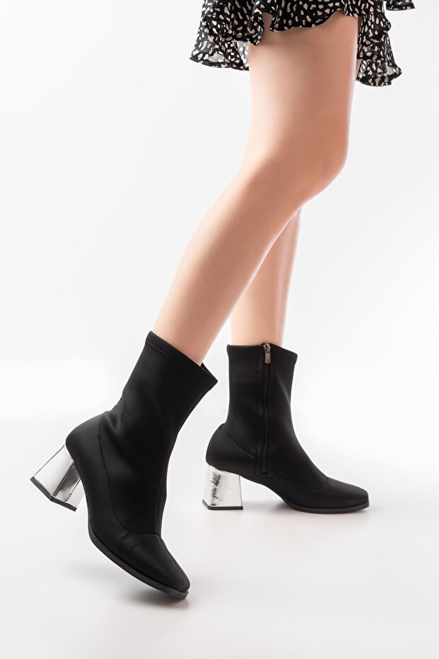Zri̇n-033 Premium Black Heeled Zippered Women's Boots